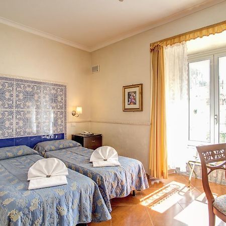 רומא Hotel Picasso מראה חיצוני תמונה